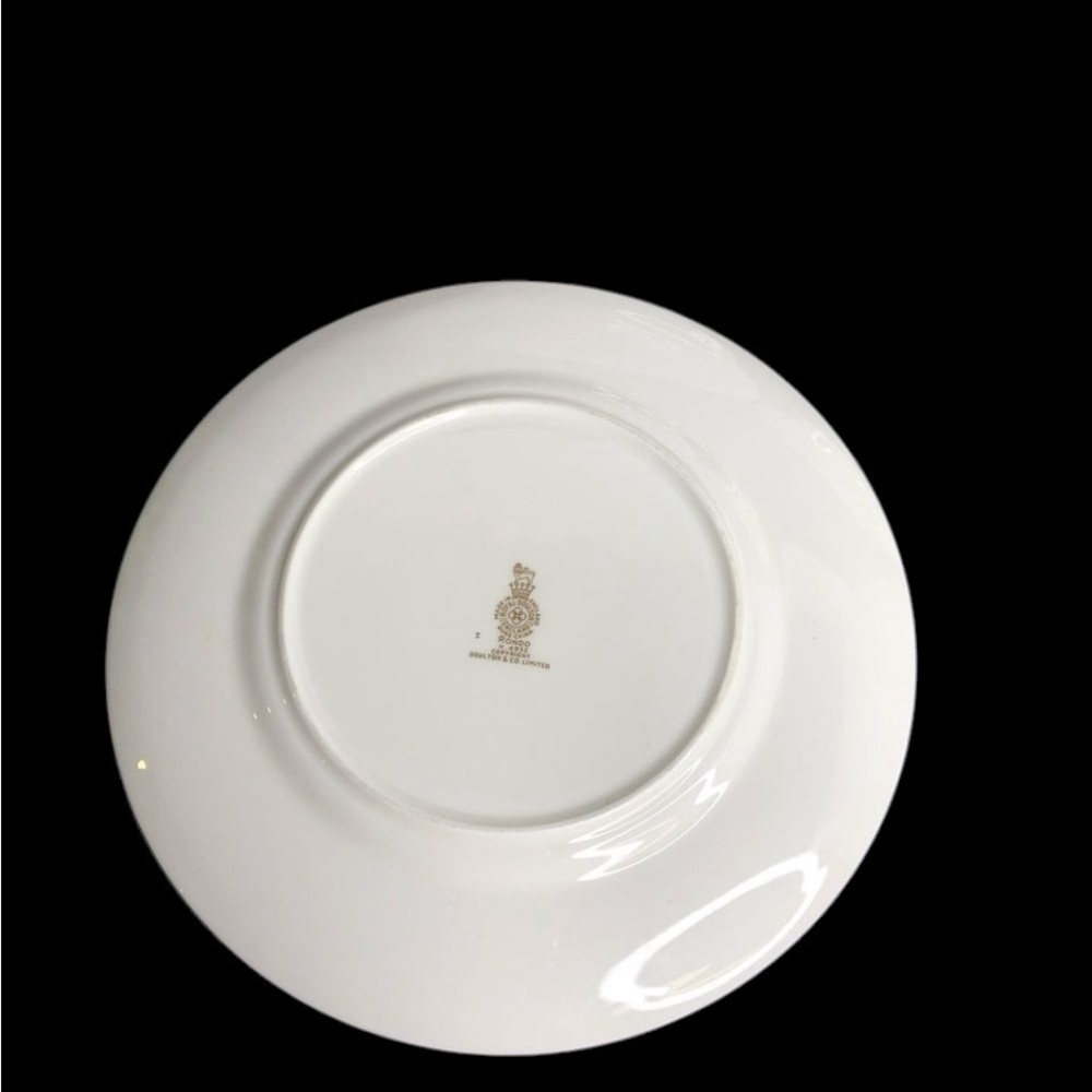 4 Royal Doulton Rondo 8” Bone China Salad Plates White Gold Scrolls in EUC - Picture 6 of 7